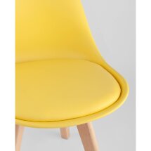 Стул Stool Group Frankfurt желтый, сиденье из сочетания пластика и экокожи, ножки деревянные