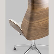 Компьютерное кресло TopChairs TopChairs Crown бежевое для руководителя механизм качания крестовина металл