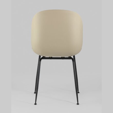 Стул пластиковый Stool Group Beetle бежевый ножки металл черный 
