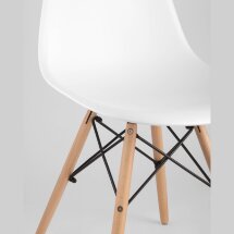 Стул Stool Group Eames DSW белый пластиковый, ножки массив бука
