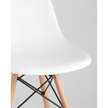 Стул Stool Group Eames DSW белый пластиковый, ножки массив бука